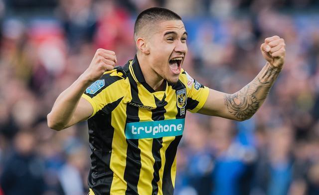 完美体育官网-内蒙古中优客场遭遇失败,无缘三分 第2张 完美体育官网-内蒙古中优客场遭遇失败,无缘三分 第2张