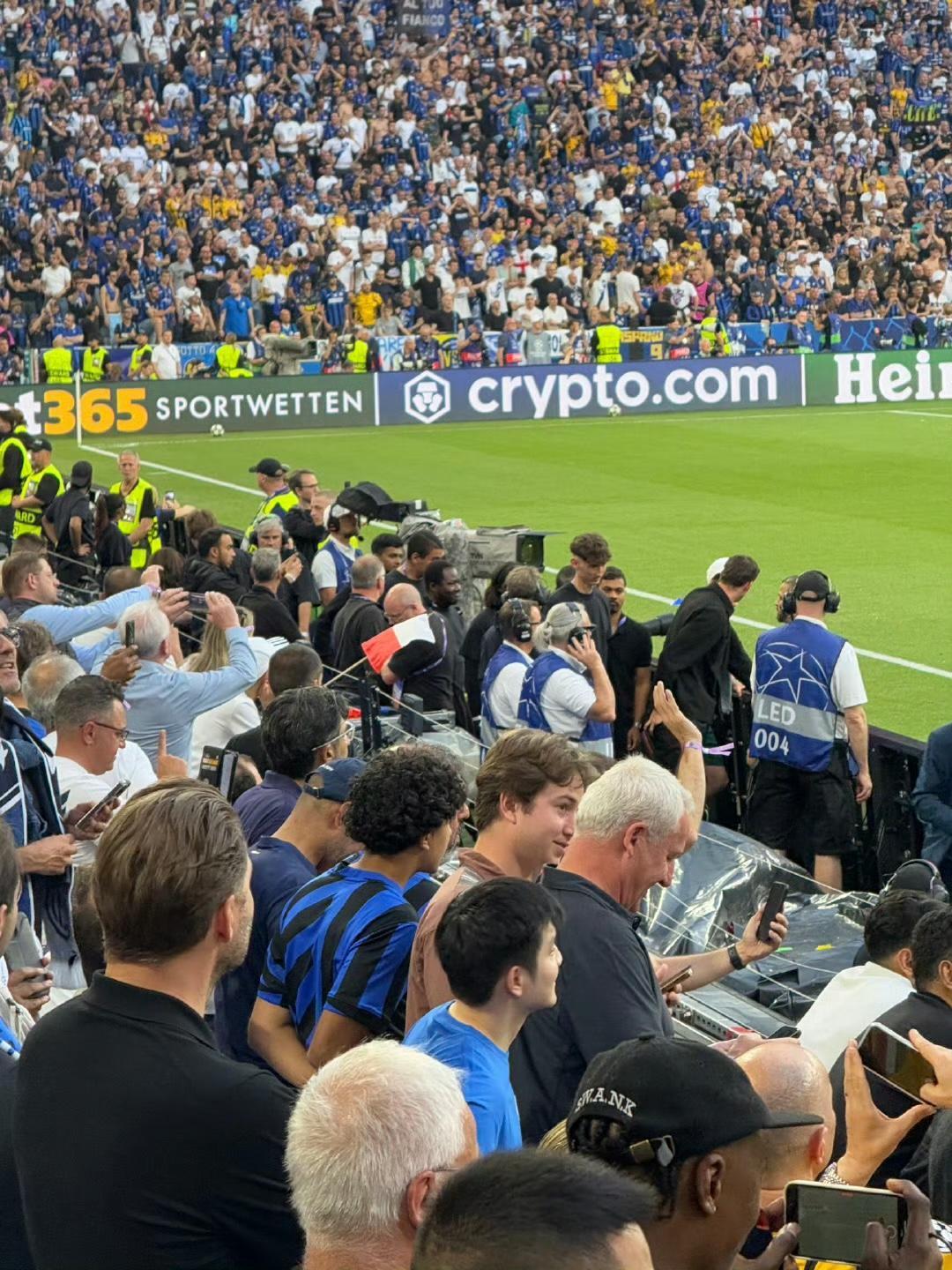 完美体育直播机构-欧洲预选赛开打在即,球迷热切期待谁能赢得胜利 第1张 完美体育直播机构-欧洲预选赛开打在即,球迷热切期待谁能赢得胜利 第1张